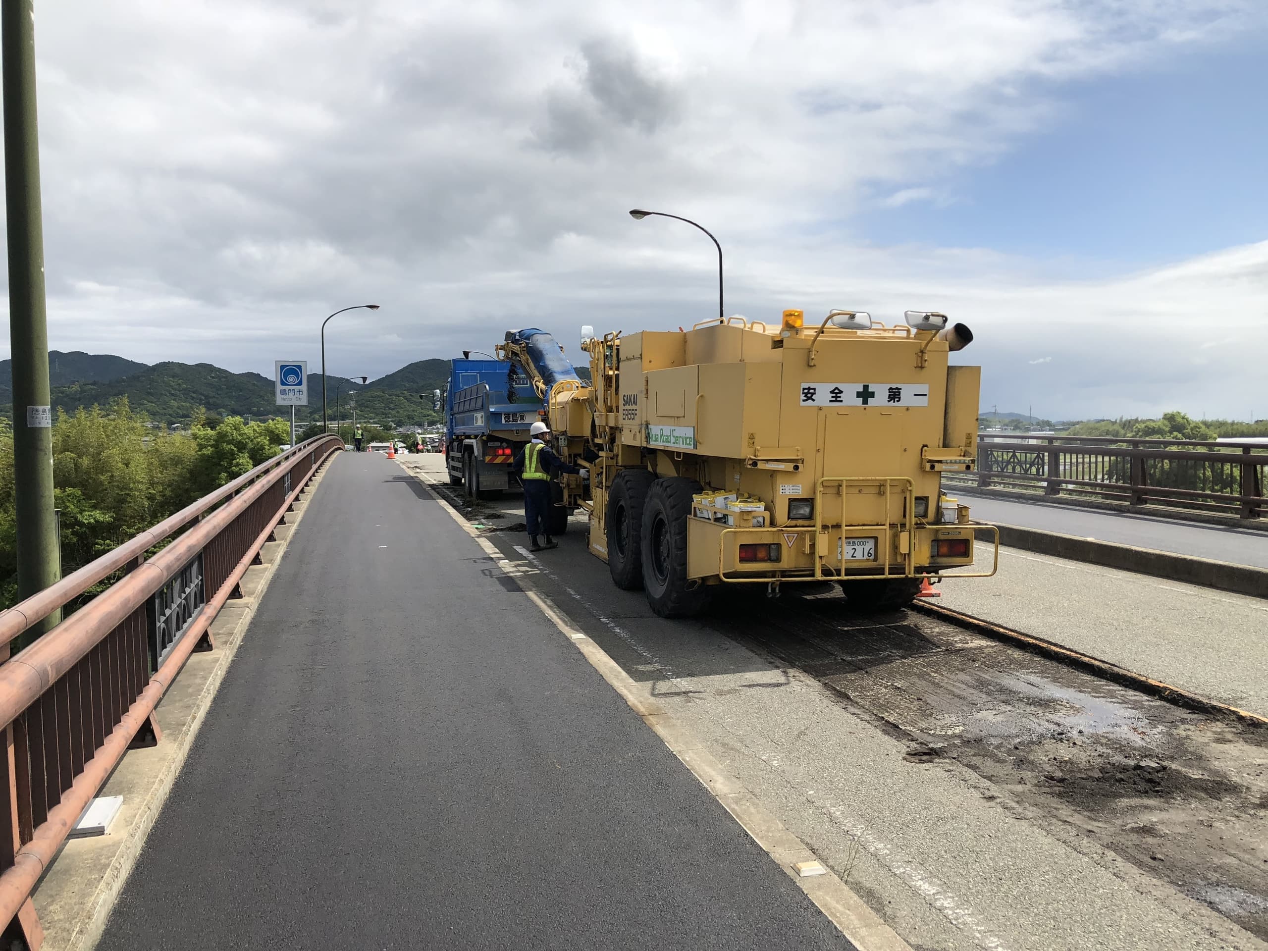 路面切削工事　徳島